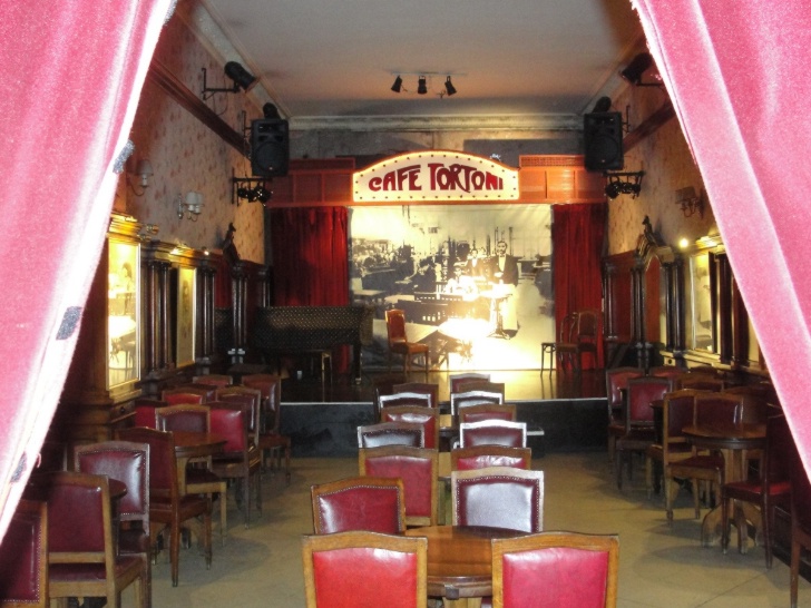 O Caf Tortoni  parte da histria de Buenos Aires