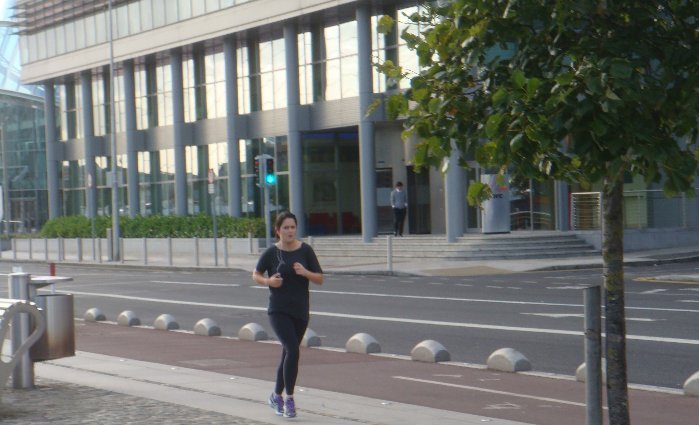Como em muitas areas de Dublin, presena constante de corredores
