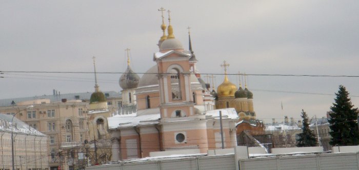 Igrejas ortodoxas fazem parte do cenrio da cidade
